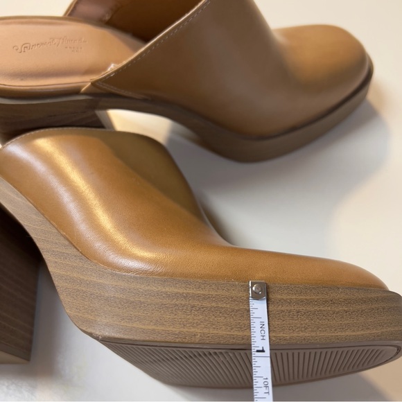 Universal Thread Tan Mules - Picture 12 of 13